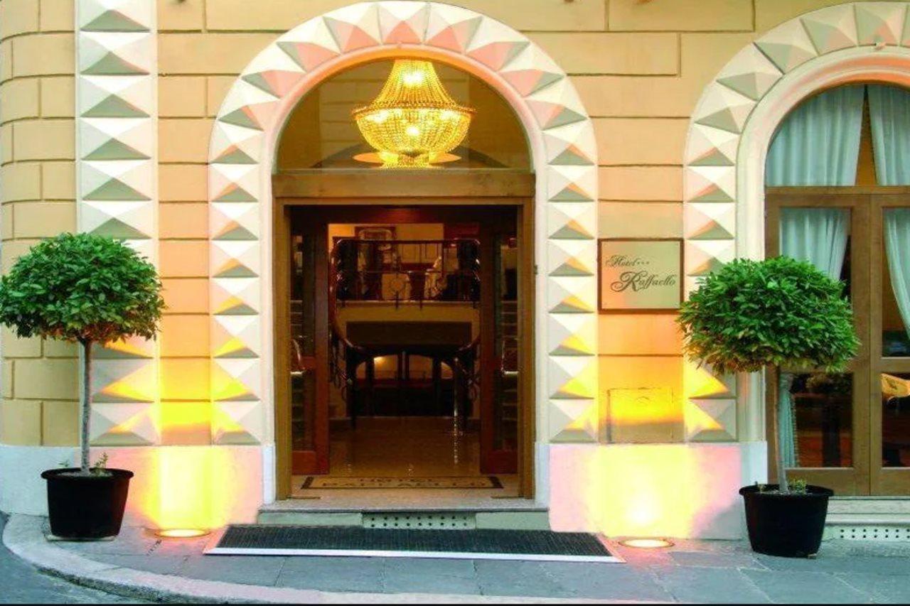 Raffaello 3* Roma