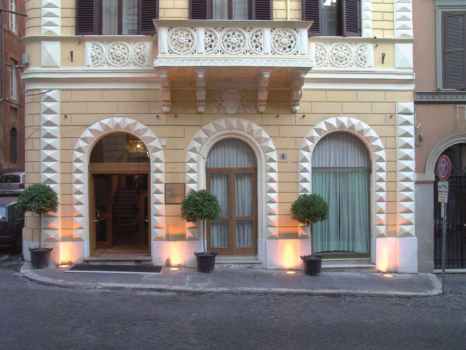 Raffaello Hotel 3*