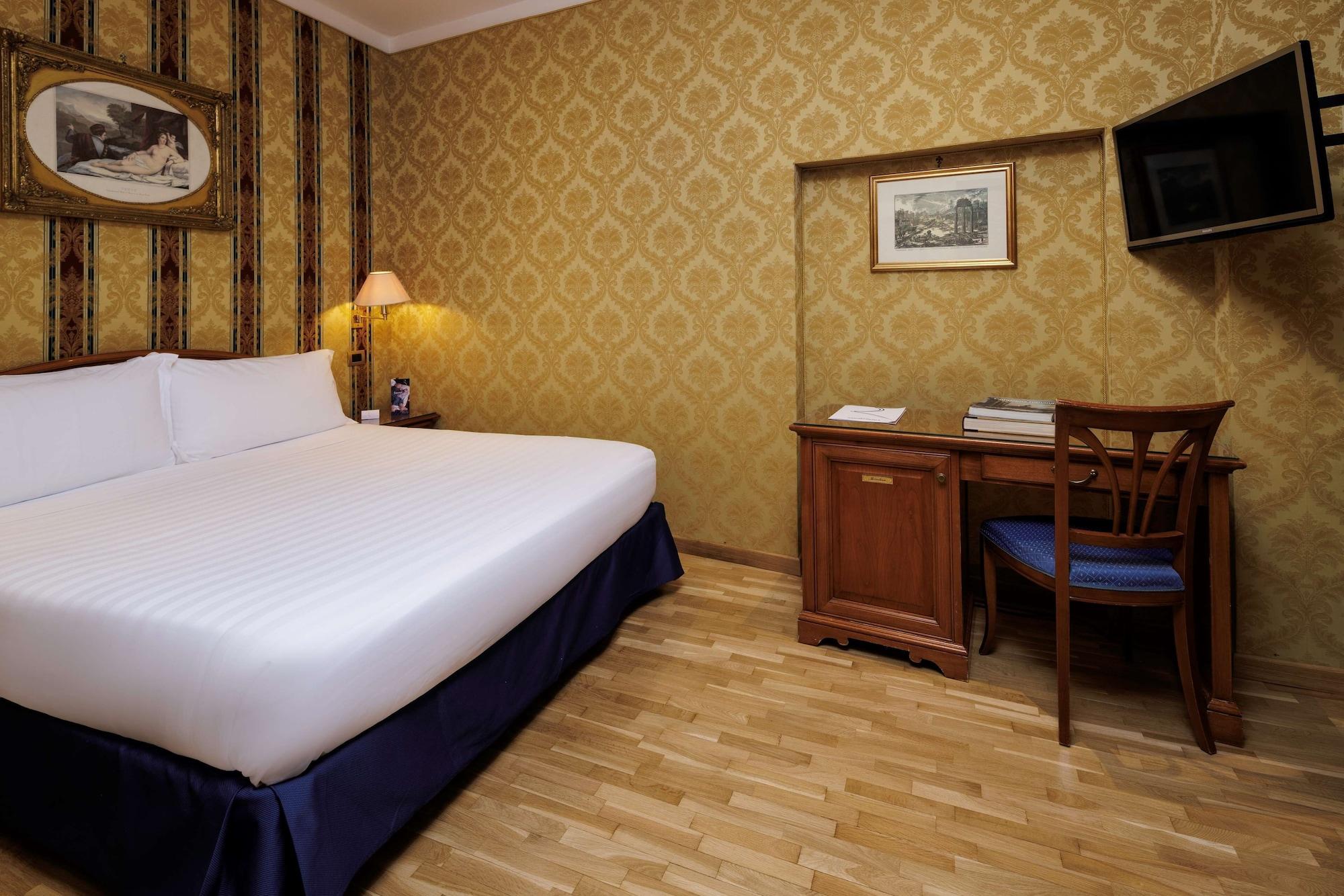 Raffaello Hotel 3*