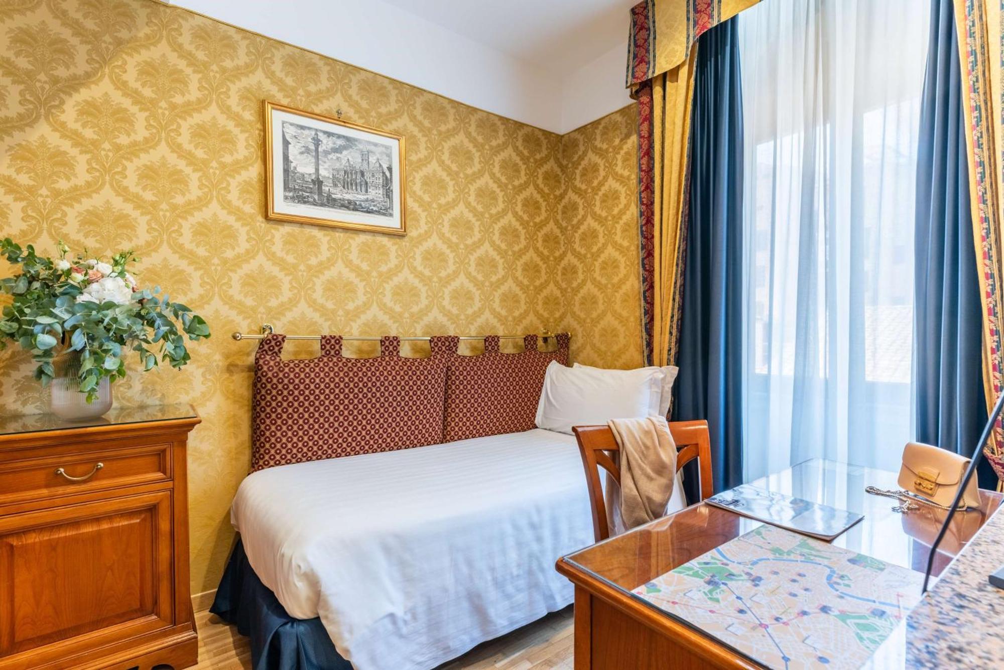 Hotel Raffaello 3*