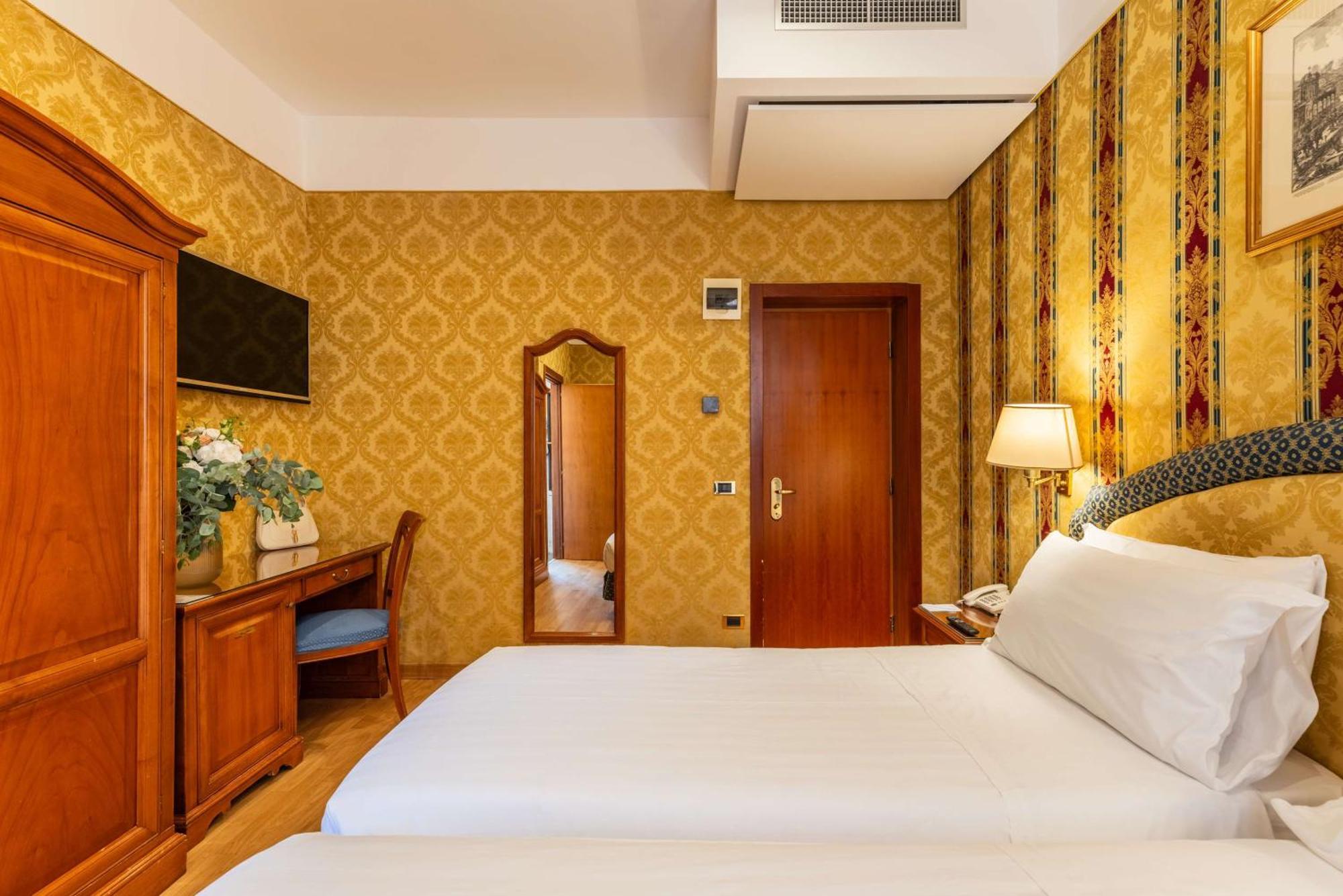 Raffaello 3* Roma