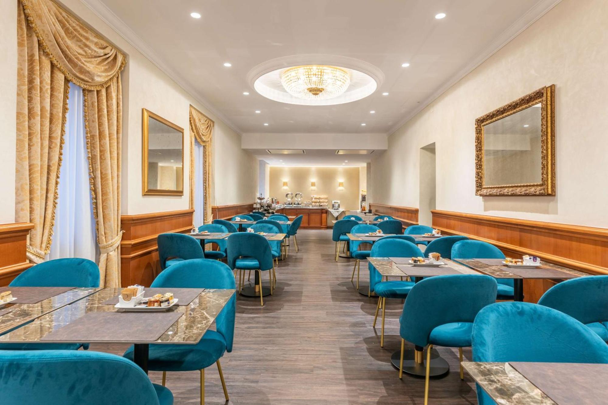 Raffaello Hotel